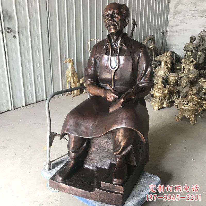保定白求恩坐姿纯铜雕塑赞颂英雄的象征