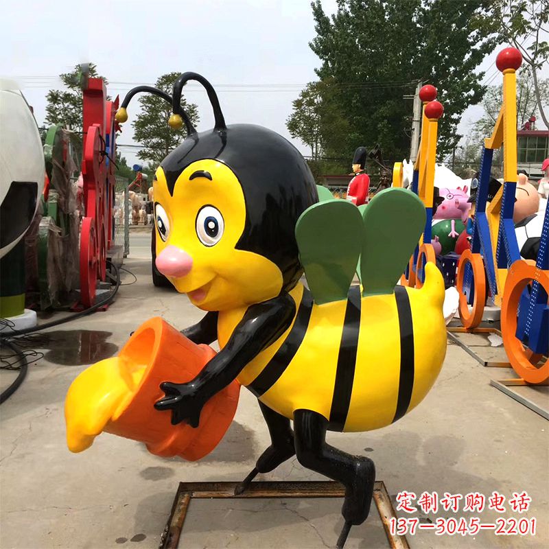 保定玻璃钢采蜜的蜜蜂雕塑