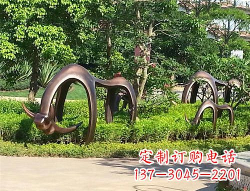 保定玻璃钢动物雕塑公园草坪的美丽装饰