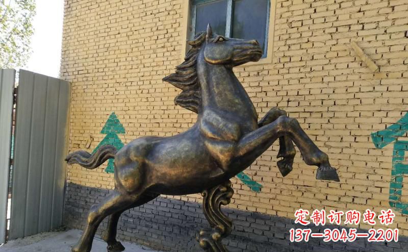 保定马雕塑玻璃钢仿铜创作的艺术