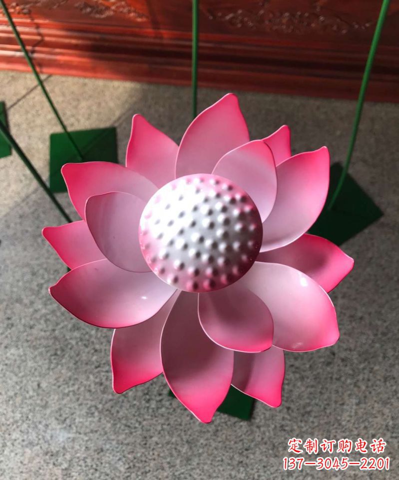 保定玻璃钢荷花雕塑