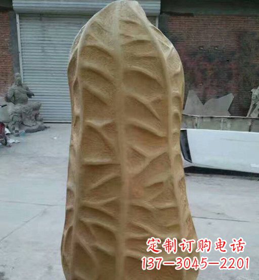 保定玻璃钢精美花生雕塑