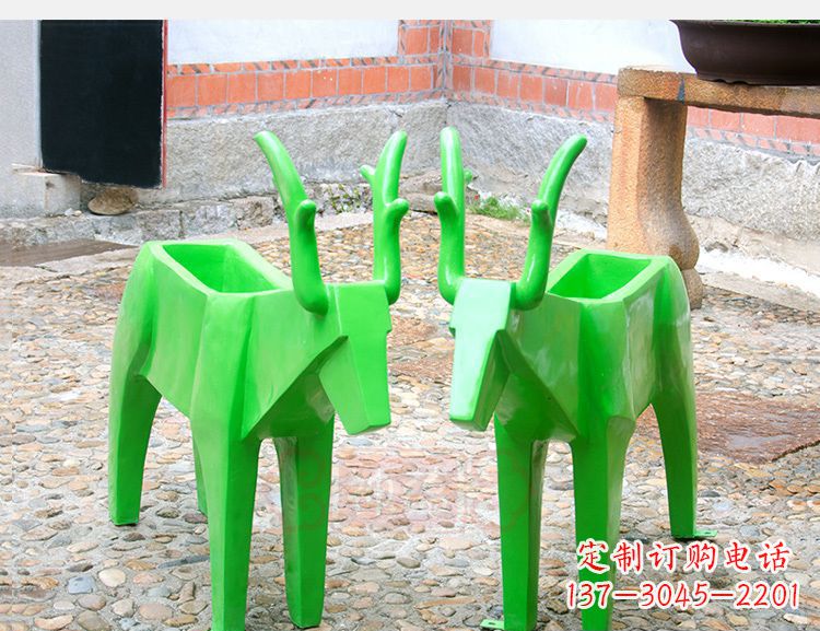 保定玻璃钢几何花盆雕塑——给动物们一个温暖的家