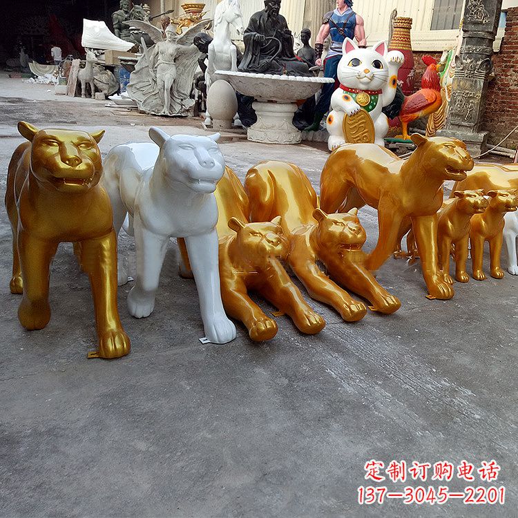 保定玻璃钢金钱豹雕塑,定制精美动物雕塑摆件