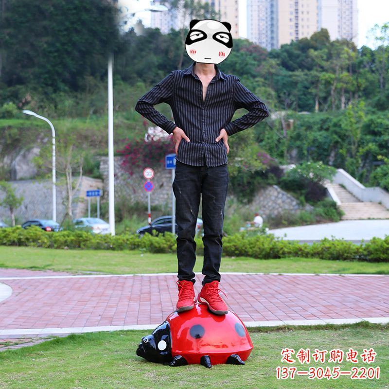 保定玻璃钢七星瓢虫雕塑