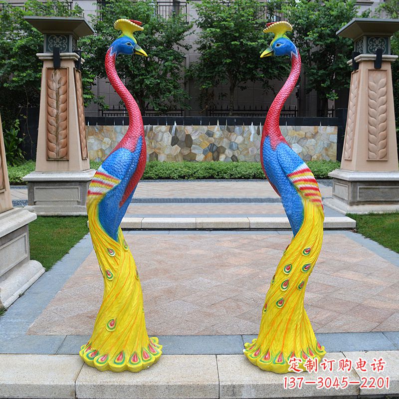 保定玻璃钢制精美孔雀雕塑