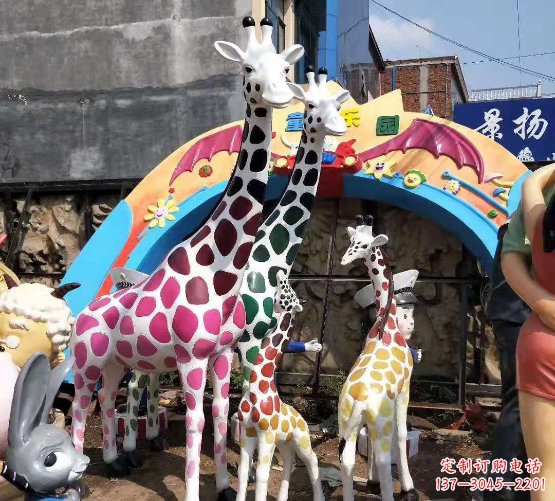 保定玻璃钢长颈鹿雕塑公园景观摆件