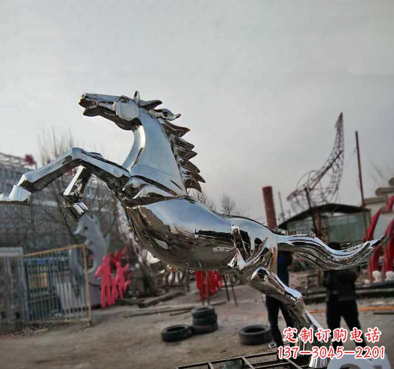 保定不锈钢奔跑马雕塑驰骋在人间的艺术精灵