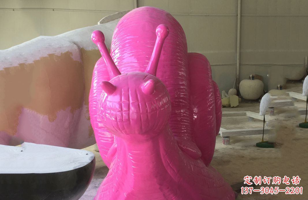 保定不锈钢彩绘蜗牛雕塑给公园景观增添点缀