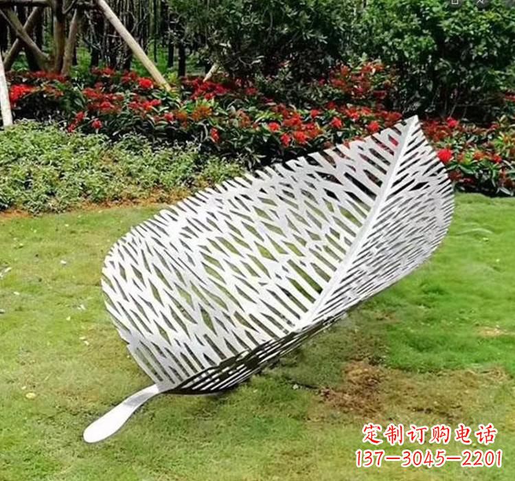 保定不锈钢树叶雕塑艺术与美的结合