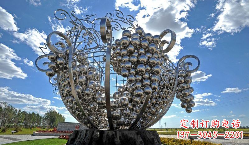 保定不锈钢葡萄雕塑——城市的艺术之美