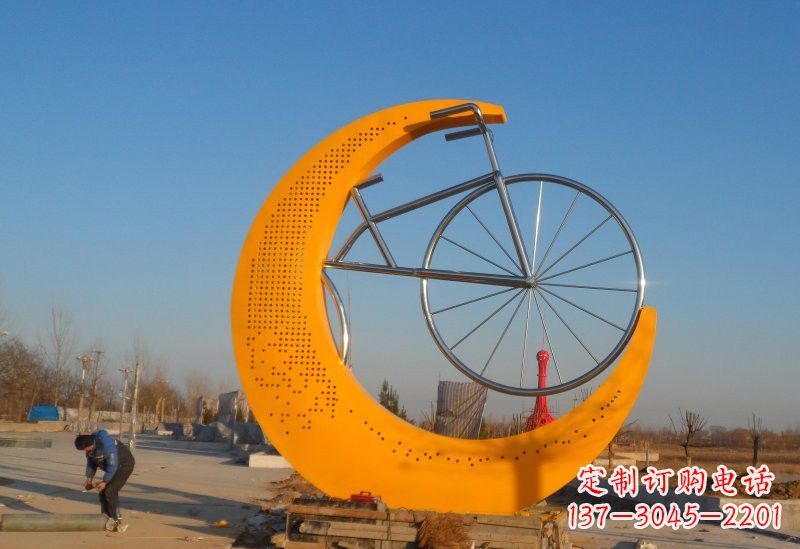 保定不锈钢城市月亮自行车雕塑高雅而古典的艺术品