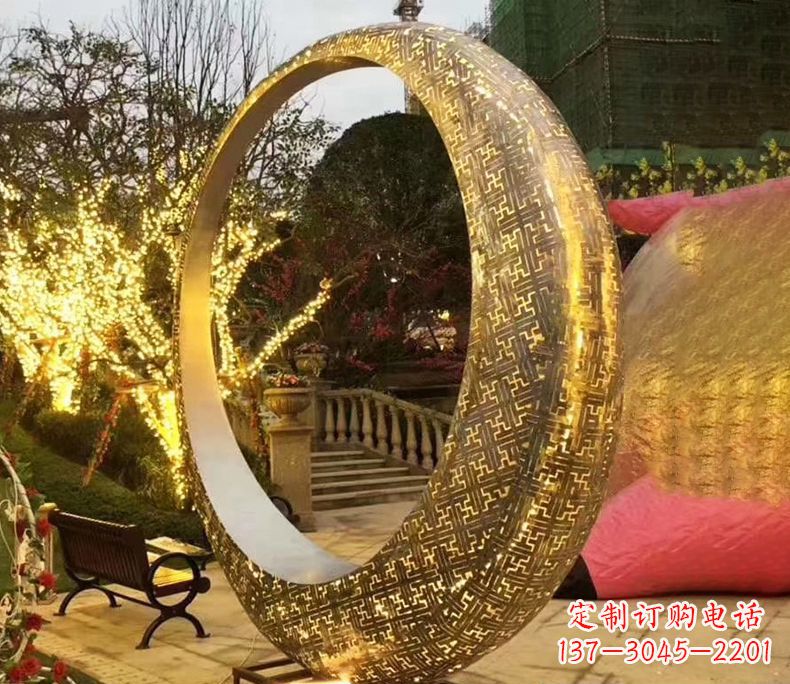 保定不锈钢发光月亮雕塑艺术与科技的结合