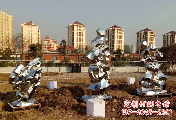 保定不锈钢抽象镜面太湖石雕塑