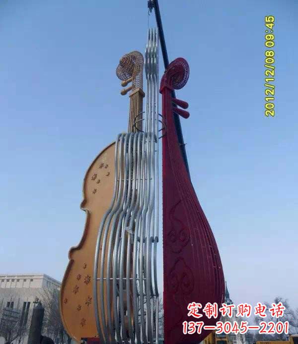 保定不锈钢琵琶雕塑演奏着灵魂之音