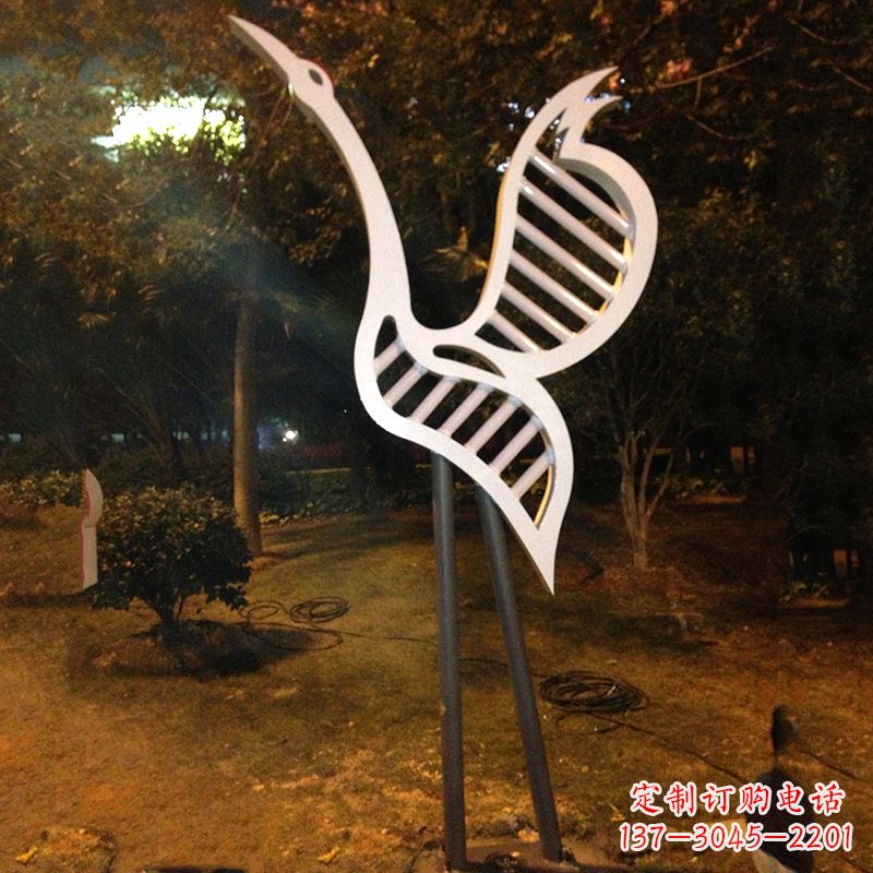 保定仙鹤雕塑精美的不锈钢制作