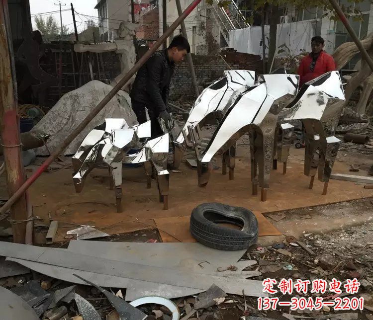 保定不锈钢抽象小马动物雕塑