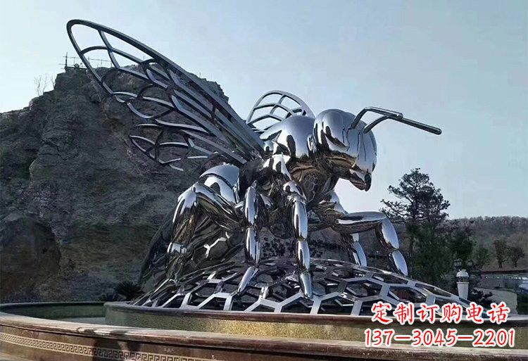 保定不锈钢大型蜜蜂雕塑铸造出精美绝伦的艺术杰作