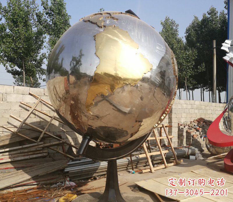 保定不锈钢地球仪校园中的精美雕塑