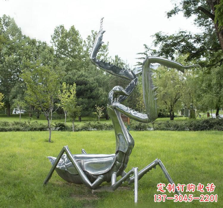 保定不锈钢螳螂雕塑精雕细琢的艺术瑰宝
