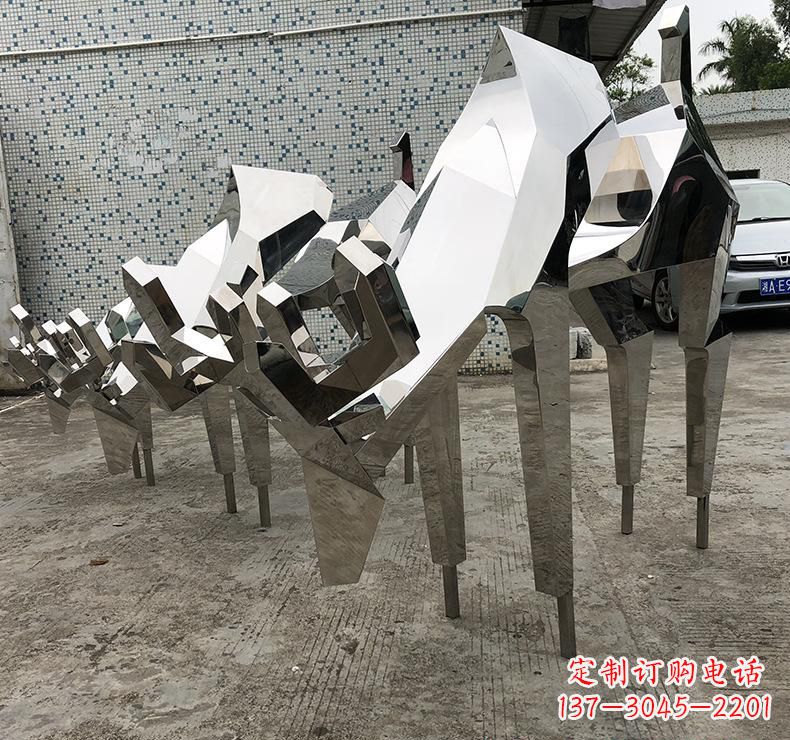 保定不锈钢小鹿雕塑把自然美景带入家中