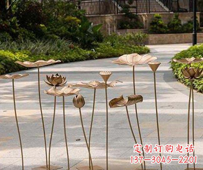 保定不锈钢锻造荷花装饰雕塑