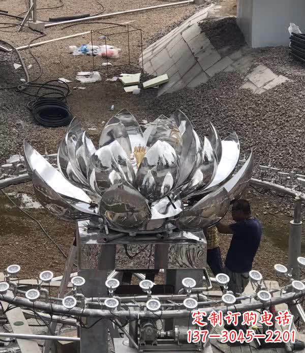 保定不锈钢锻造荷花景观雕塑112
