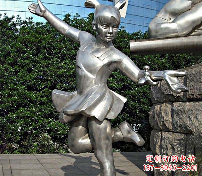 保定不锈钢儿童踢毽子雕塑传承传统文化