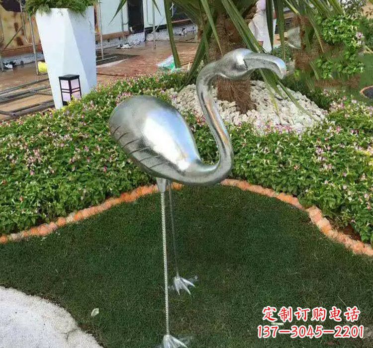 保定不锈钢公园火烈鸟雕塑2