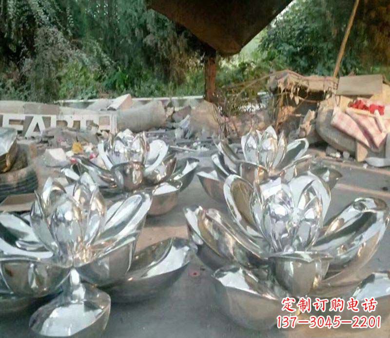 保定不锈钢公园镜面荷花雕塑