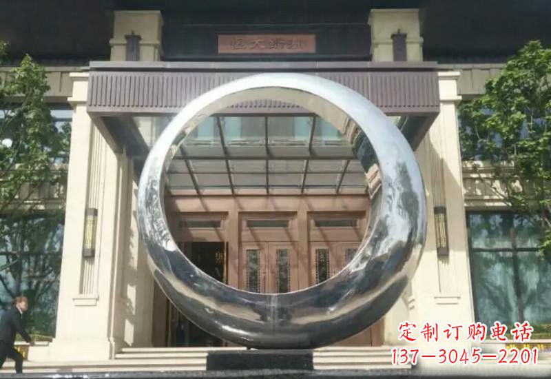 保定不锈钢公园镜面圆环雕塑