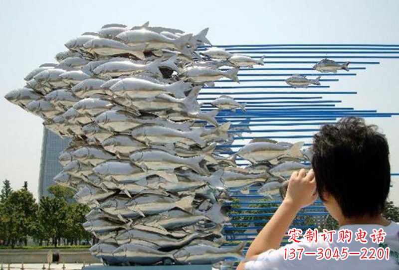 保定不锈钢公园鲤鱼群雕塑