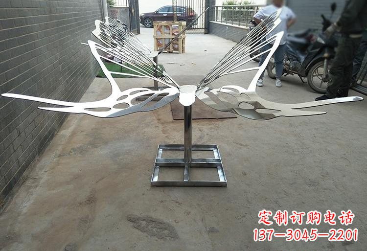 保定非凡之美不锈钢公园的蝴蝶雕塑