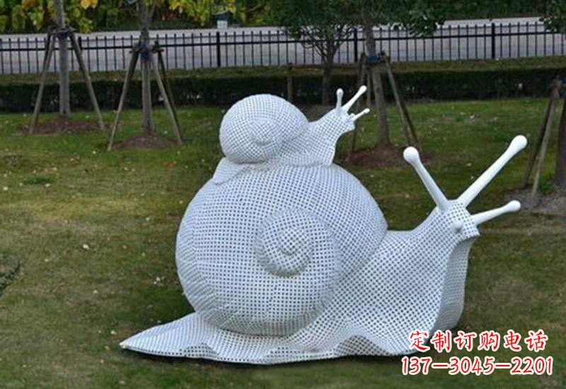 保定不锈钢公园母子蜗牛雕塑