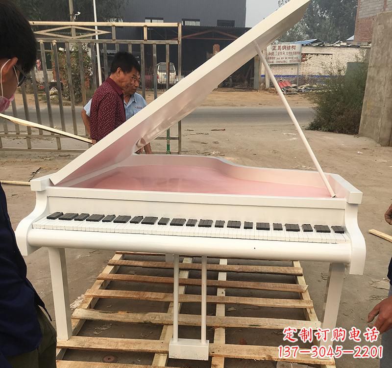 保定不锈钢钢琴雕塑融合音乐与艺术的完美结合
