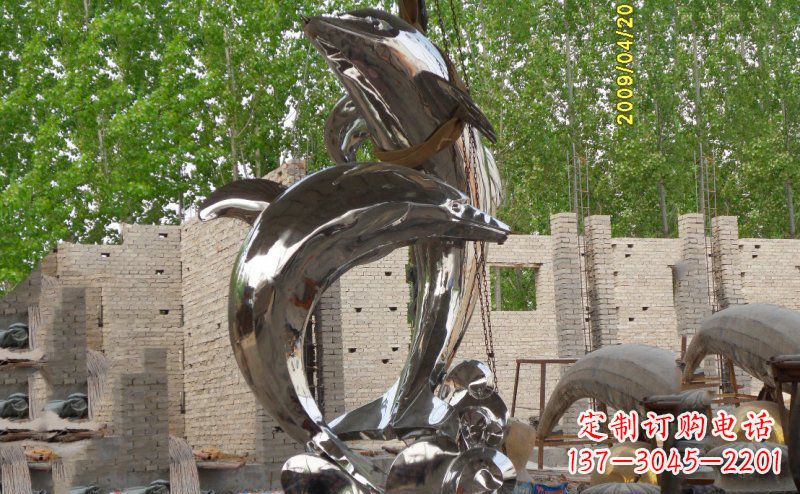 保定不锈钢海边海豚雕塑