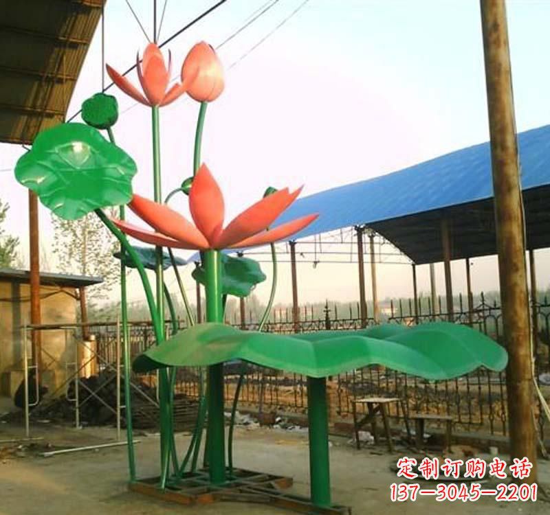 保定不锈钢荷花雕塑汲取自然之美