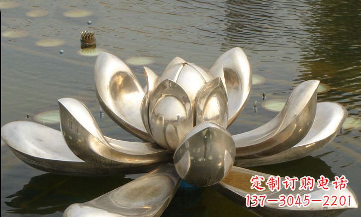 保定不锈钢荷花水中景观雕塑
