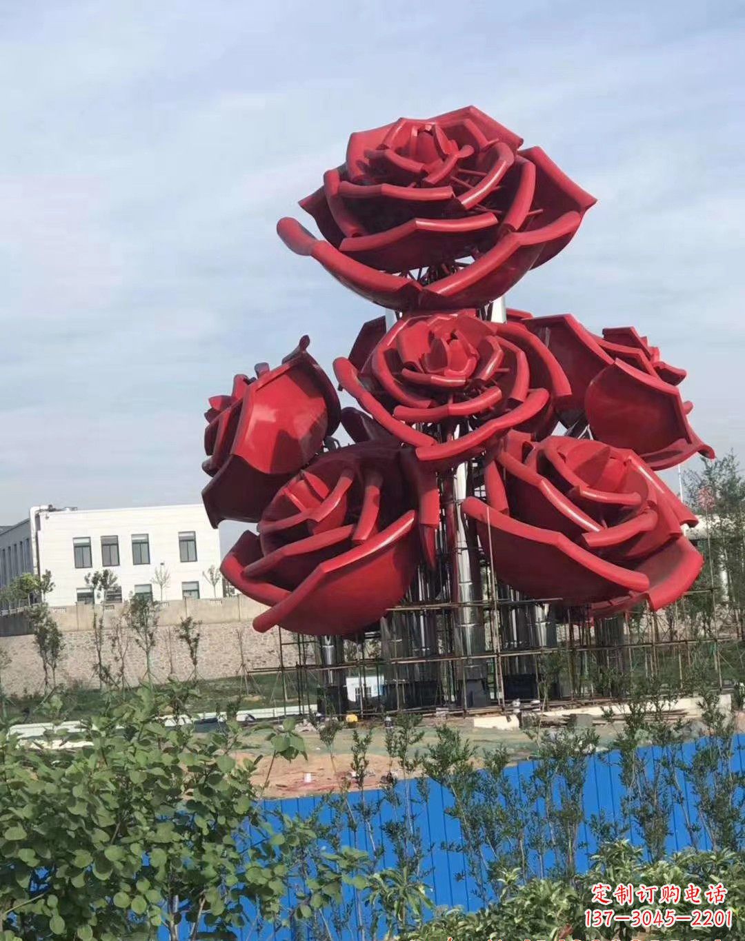 保定不锈钢红色玫瑰花雕塑