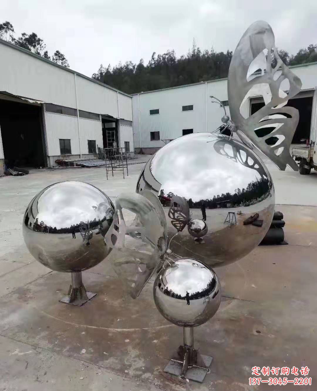 保定不锈钢蝴蝶雕塑美丽而迷人