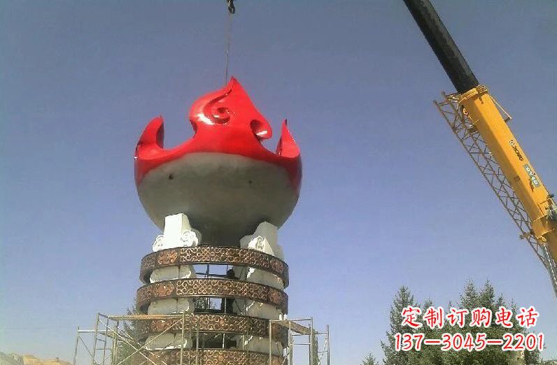 保定不锈钢火炬雕塑象征着永恒的精神
