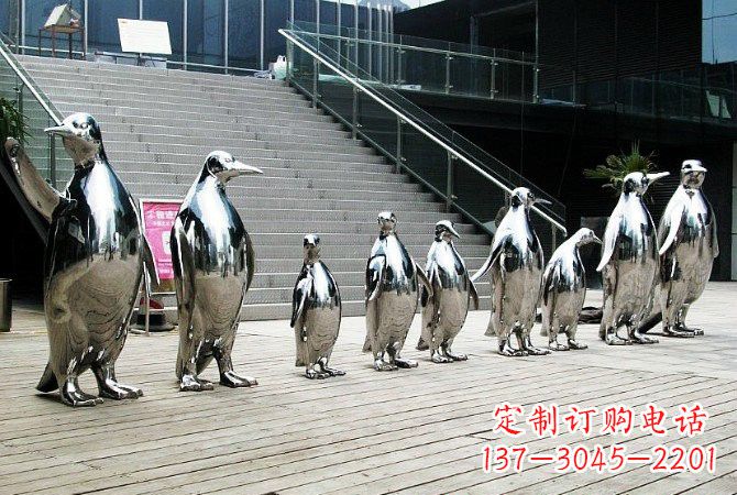 保定不锈钢镜面抽象企鹅雕塑