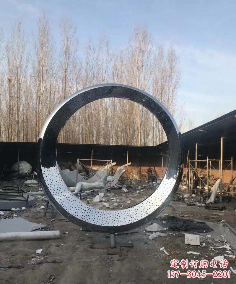 保定不锈钢圆环雕塑抽象美的体现