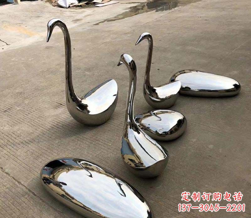 保定精美绝伦的鹅卵石雕塑