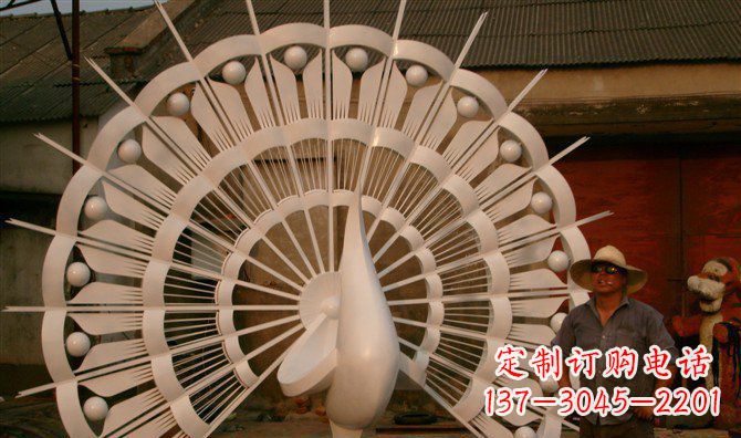 保定不锈钢孔雀开屏雕塑