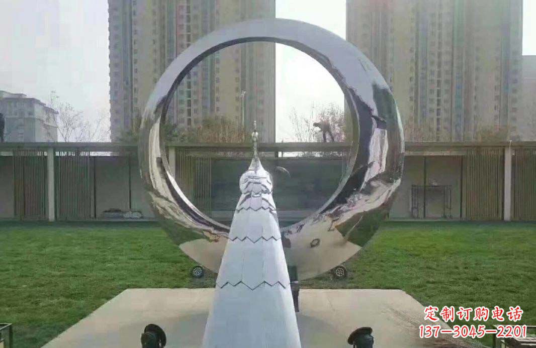 保定不锈钢孔雀圆环雕塑