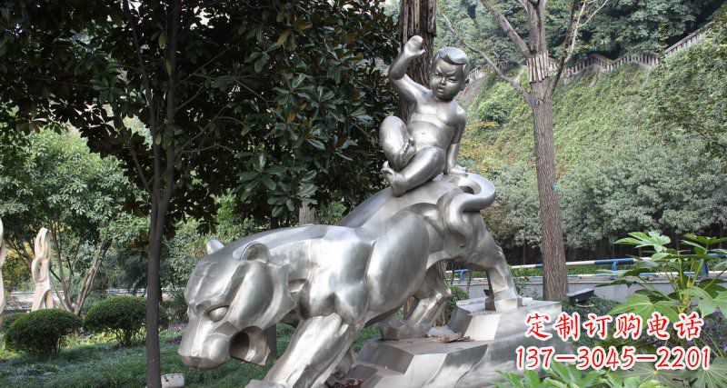 保定不锈钢老虎与小孩景观雕塑