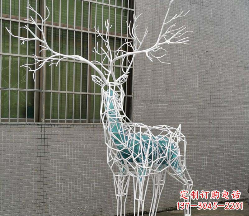 保定不锈钢镂空梅花鹿雕塑——流动的美丽