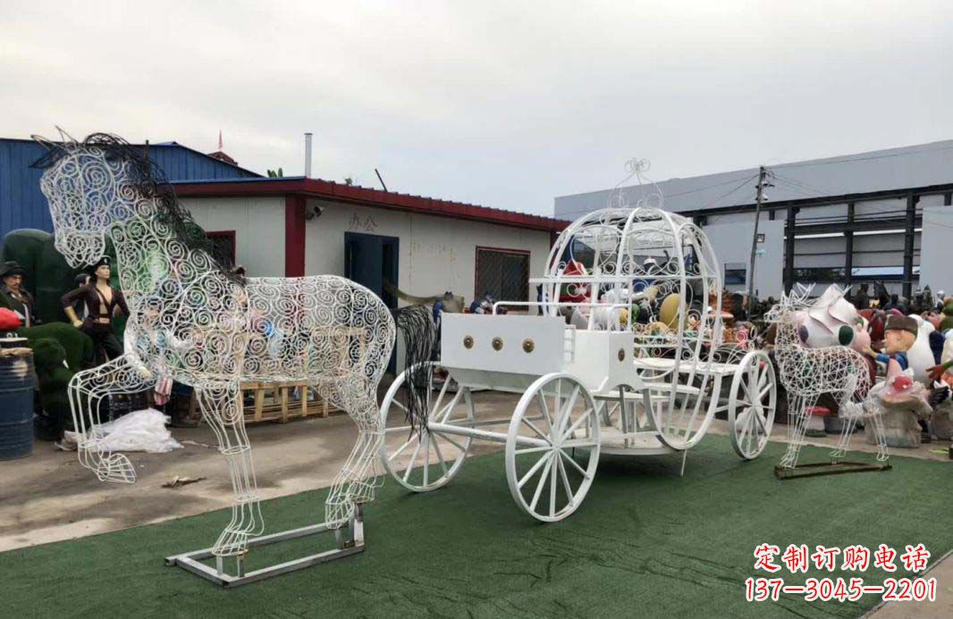 保定不锈钢镂空欧式马车雕塑