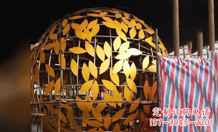 保定不锈钢镂空树叶雕塑——精美绝伦